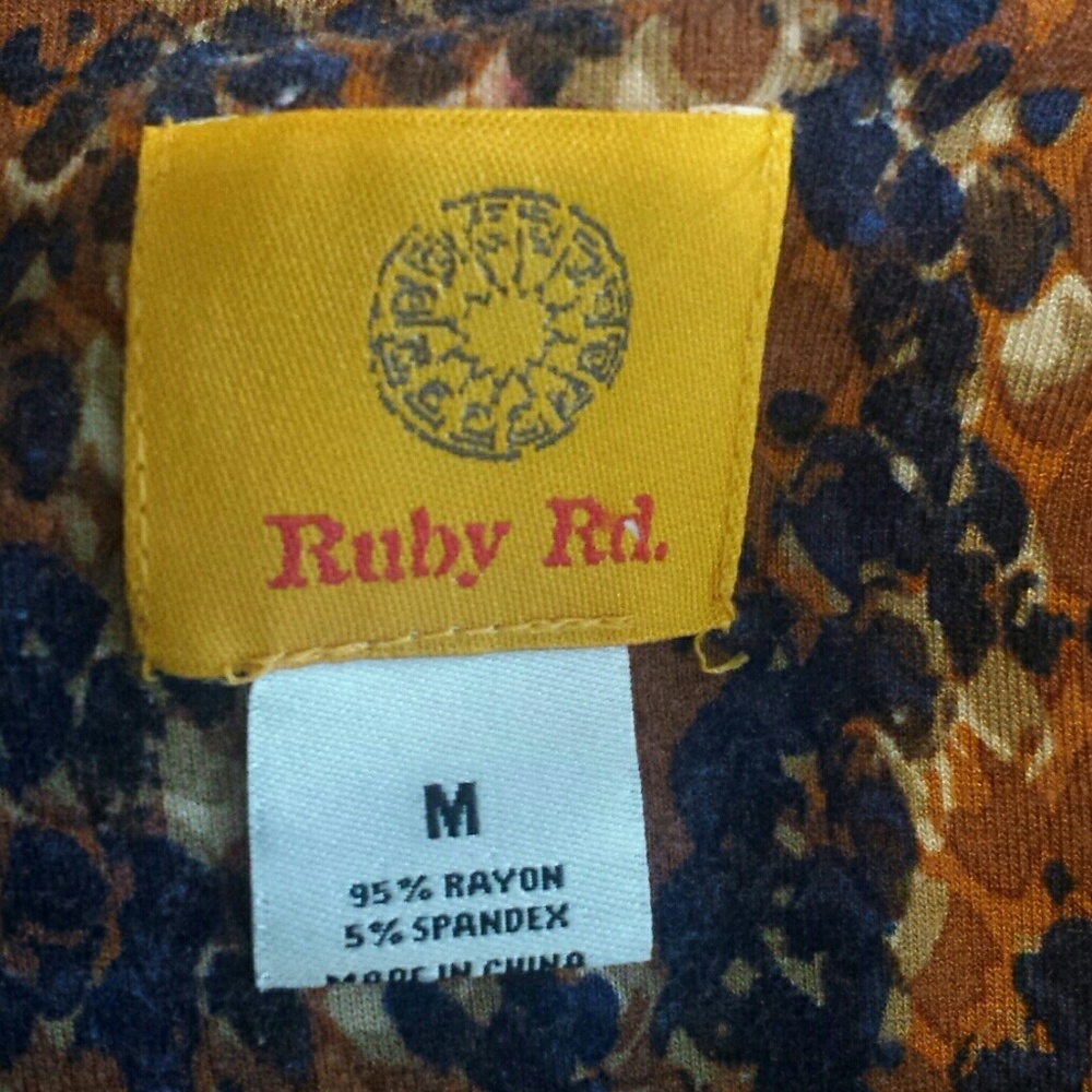 "Ruby Rd." Ladies Top - Picture 4 of 4